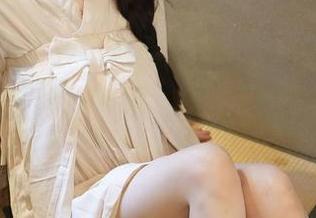 微密圈 – 荧光的沙与浪——在轩子巨二兔的高清图集中，海边的每个视角都让人想留住。