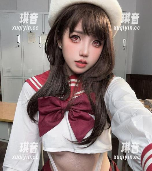 女教师阿薰kaOri的照片，几乎想问：“哪里可以报名？”