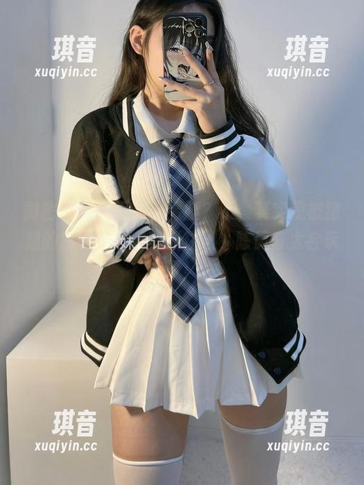 微密圈 - 翻页等于看腿？不，其实是被猪姐的独特魅力牢牢抓住了，陈佩奇太会玩了！