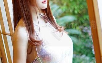 青豆客 – 从柠檬c_lemon的视角看体操服：原图中的灵动与俏皮