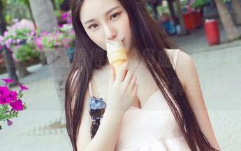 青豆客 – 原图看得我流鼻血，这件连体衣太养眼了，绮里嘉ula真会挑！