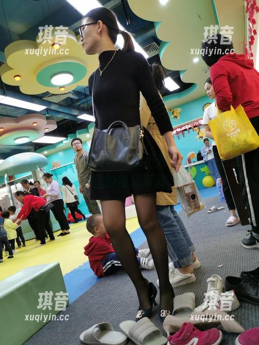 魔镜街拍 - 点亮内心的不是烛光，而是网盘里的凯恩写真。